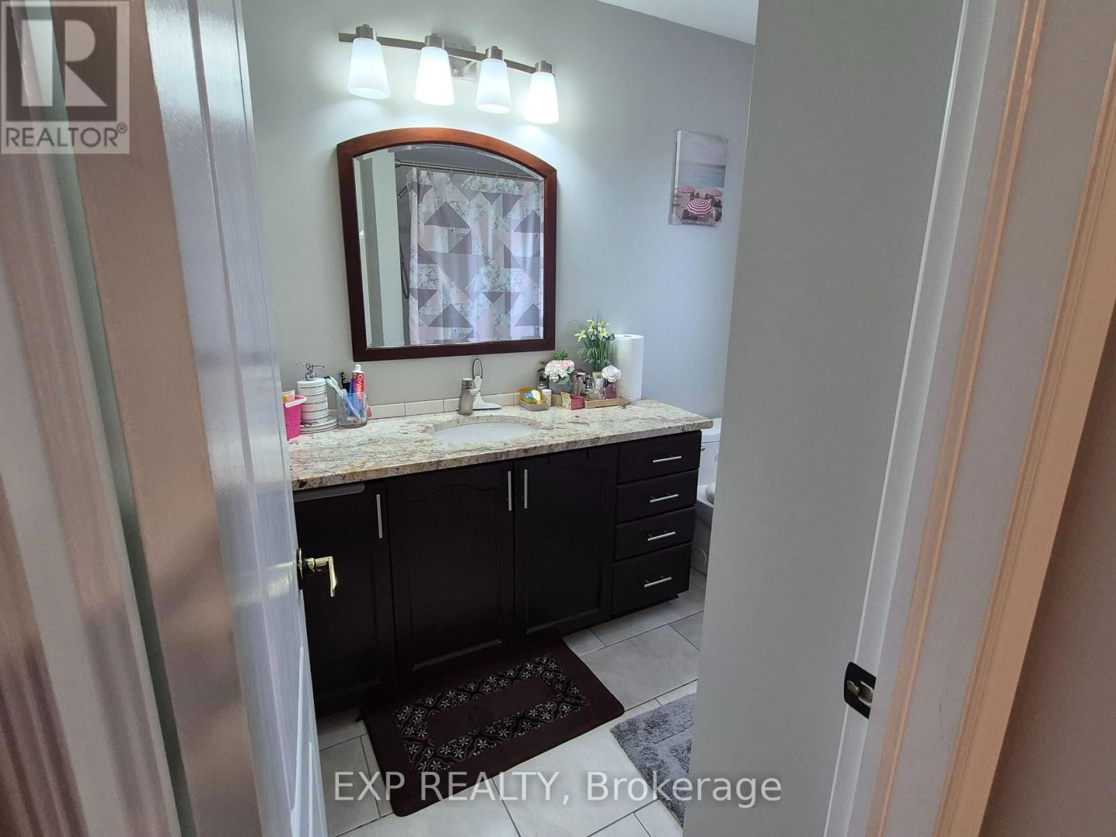 192 WINDHURST DRIVE Image 9