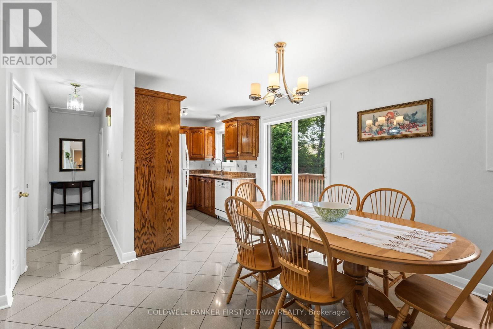 63 MEADOWLANDS DRIVE WEST Image 10