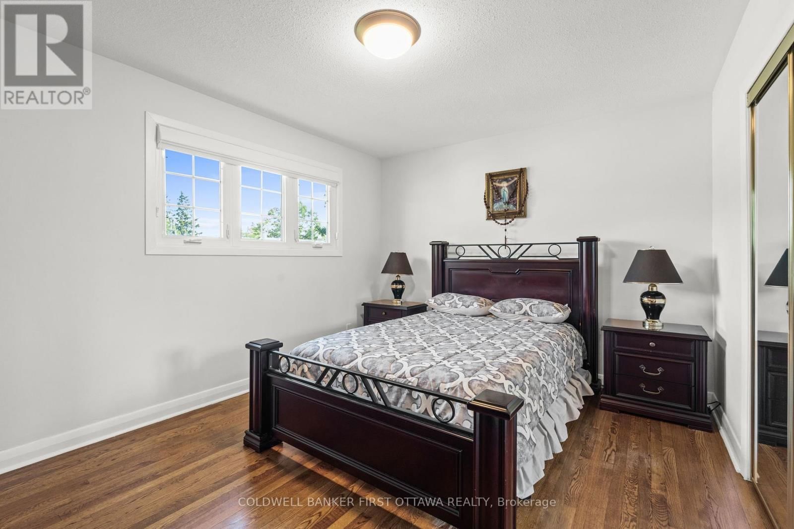 63 MEADOWLANDS DRIVE WEST Image 14