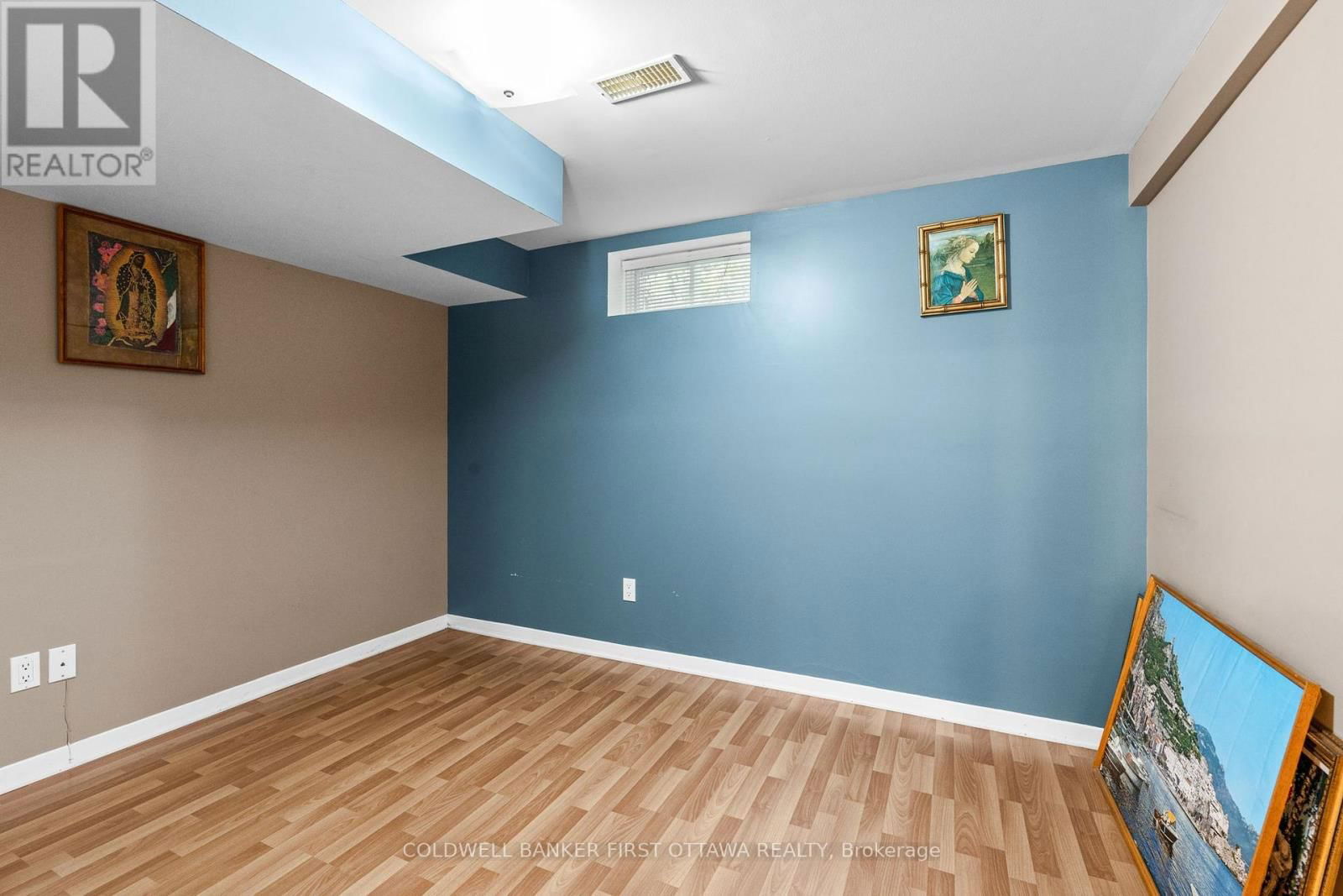 63 MEADOWLANDS DRIVE WEST Image 26