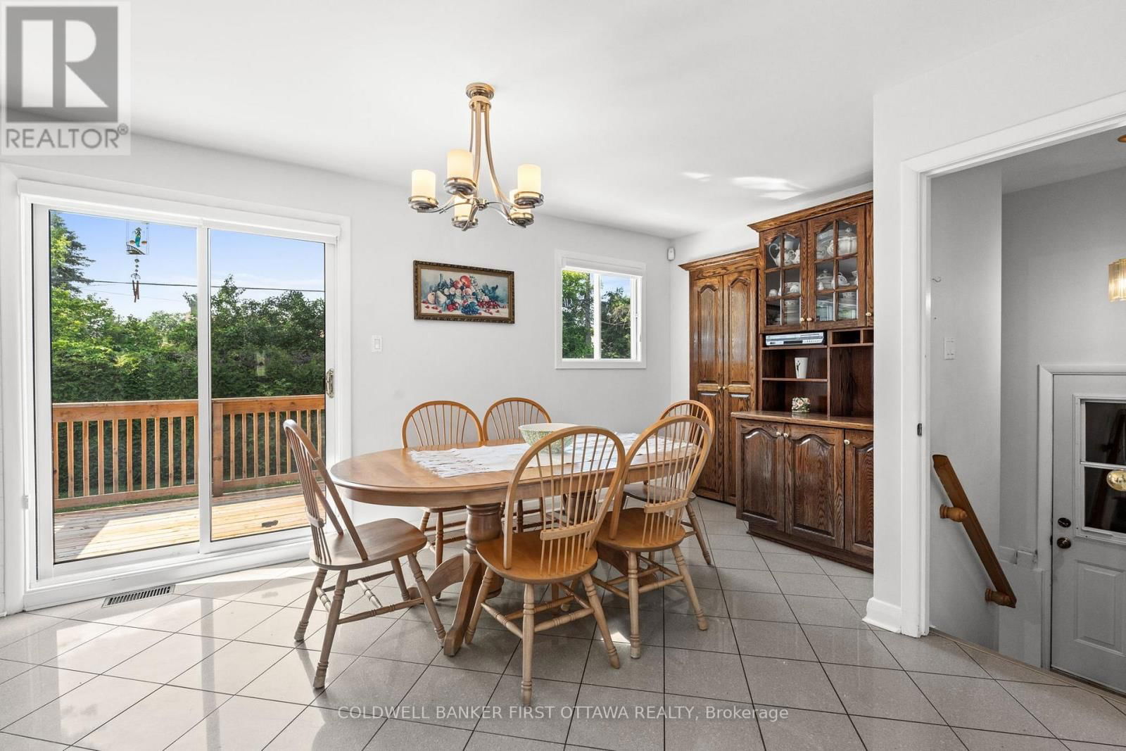 63 MEADOWLANDS DRIVE WEST Image 9