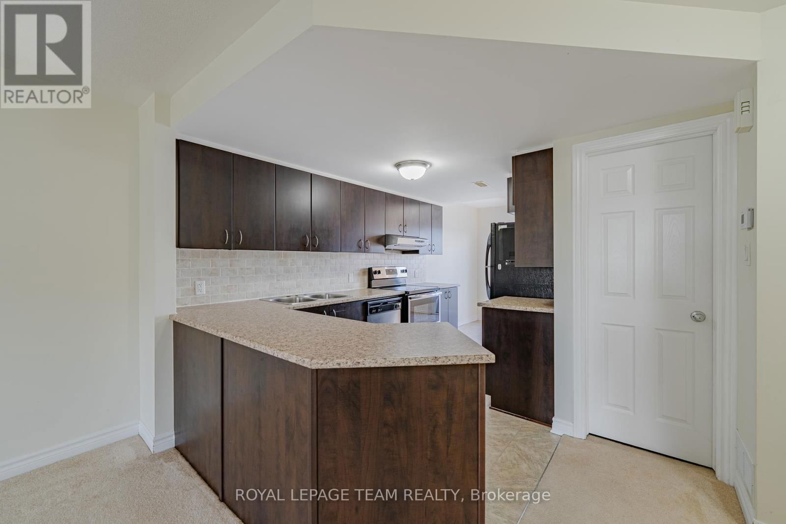 B - 634 CHAPMAN MILLS DRIVE Image 18