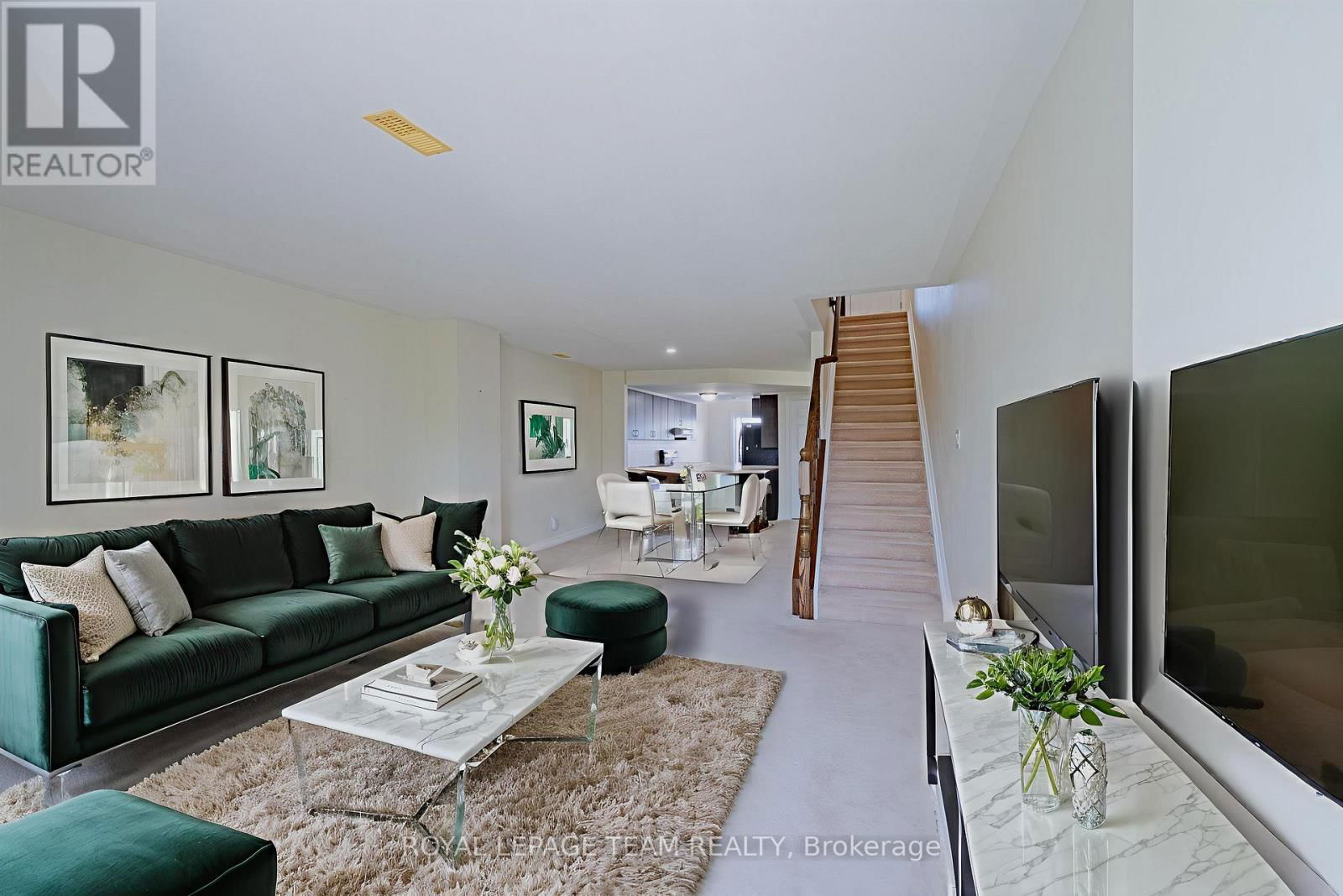 B - 634 CHAPMAN MILLS DRIVE Image 25