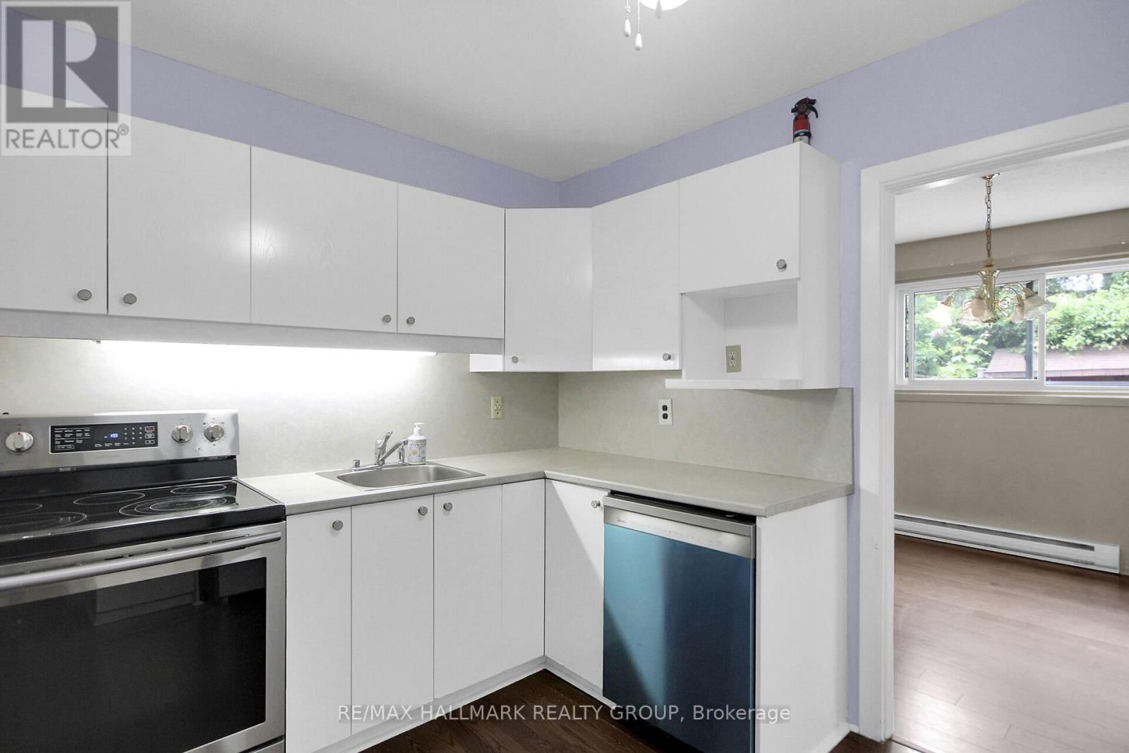 41 GRADY CRESCENT Image 16