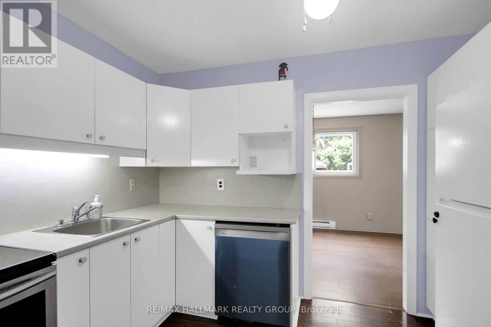 41 GRADY CRESCENT Image 19