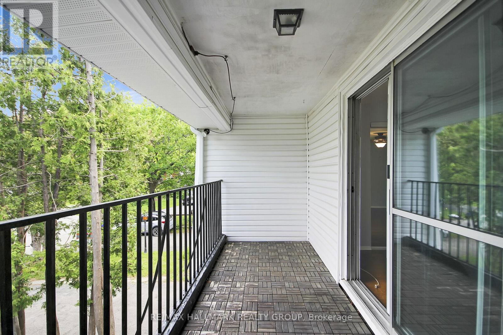 41 GRADY CRESCENT Image 27