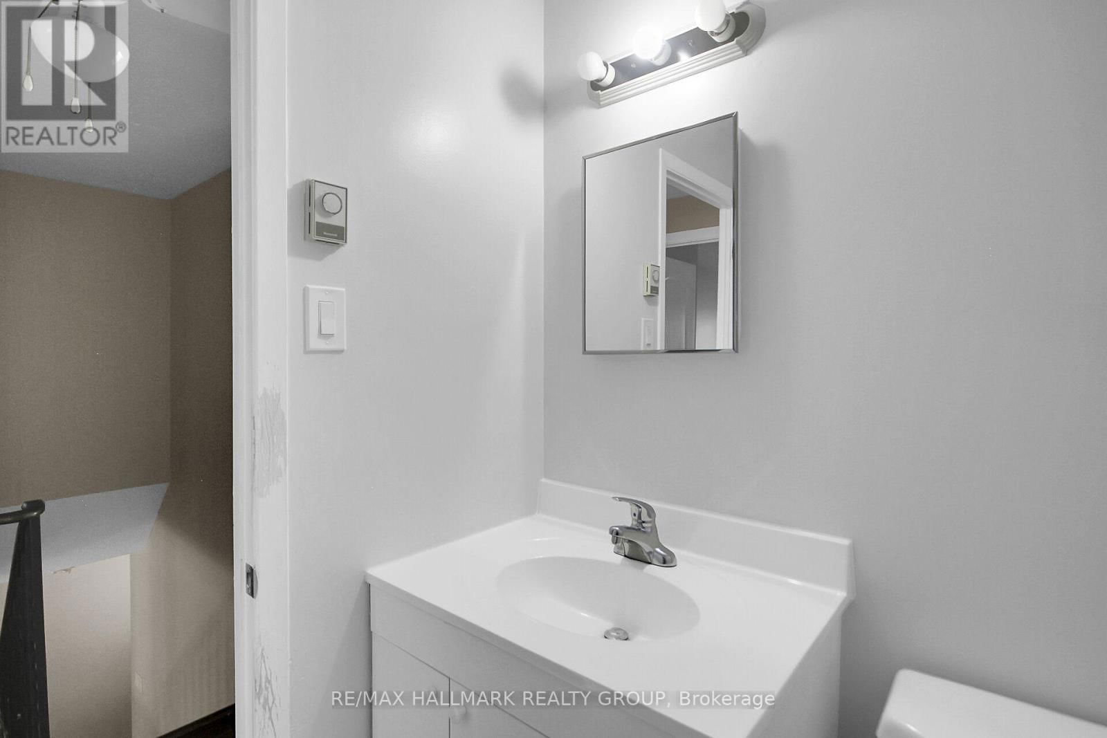 41 GRADY CRESCENT Image 34