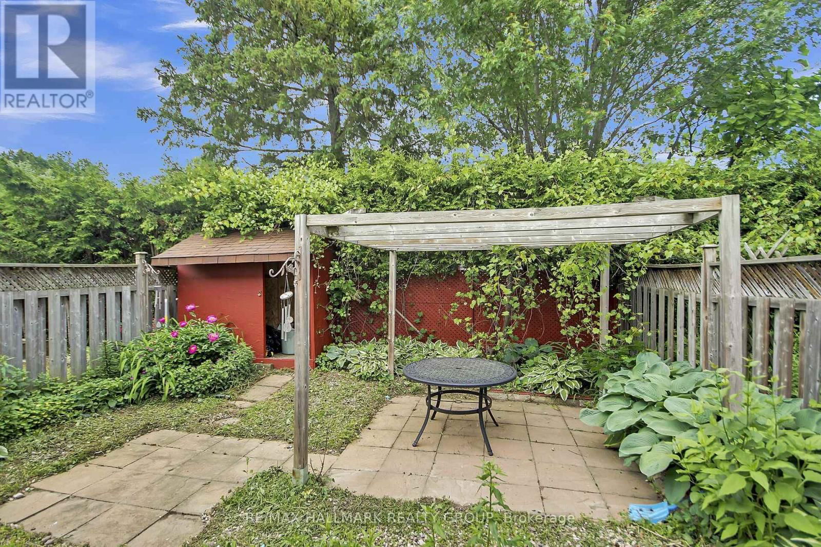 41 GRADY CRESCENT Image 44