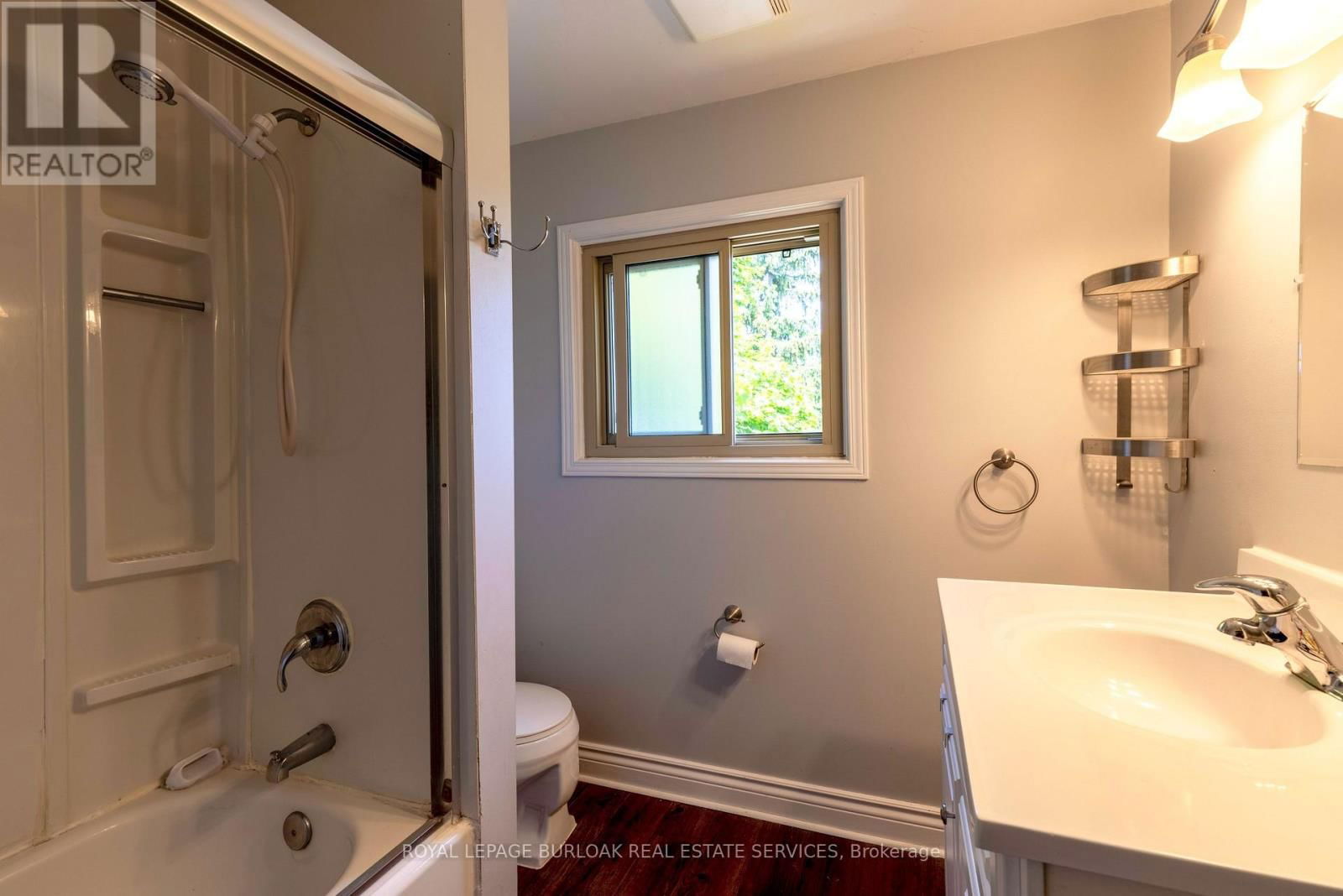 16 - 125 BONAVENTURE DRIVE Image 11