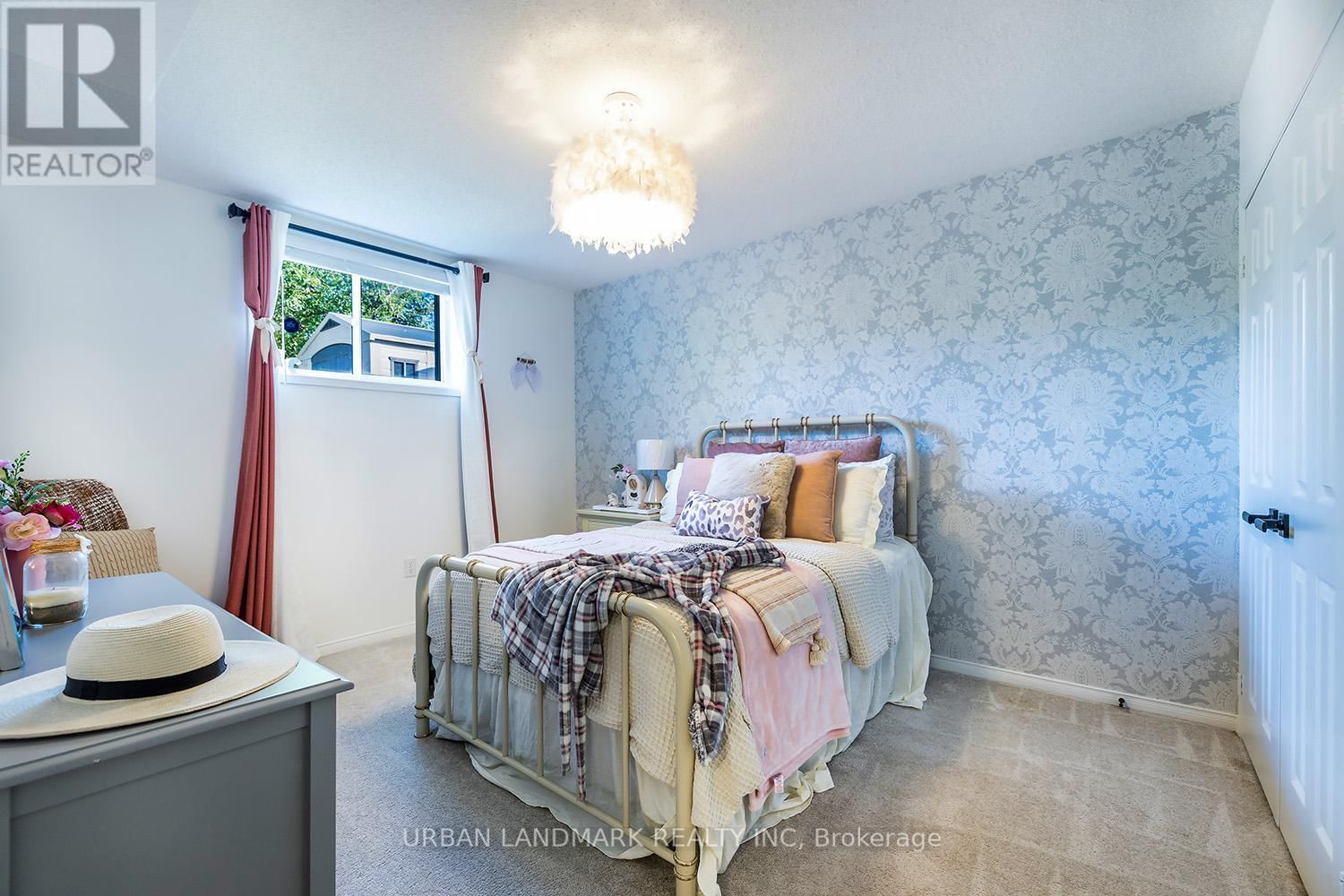 26 BROOKSIDE STREET Image 23