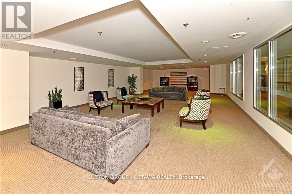 706 - 242 RIDEAU STREET Image 10