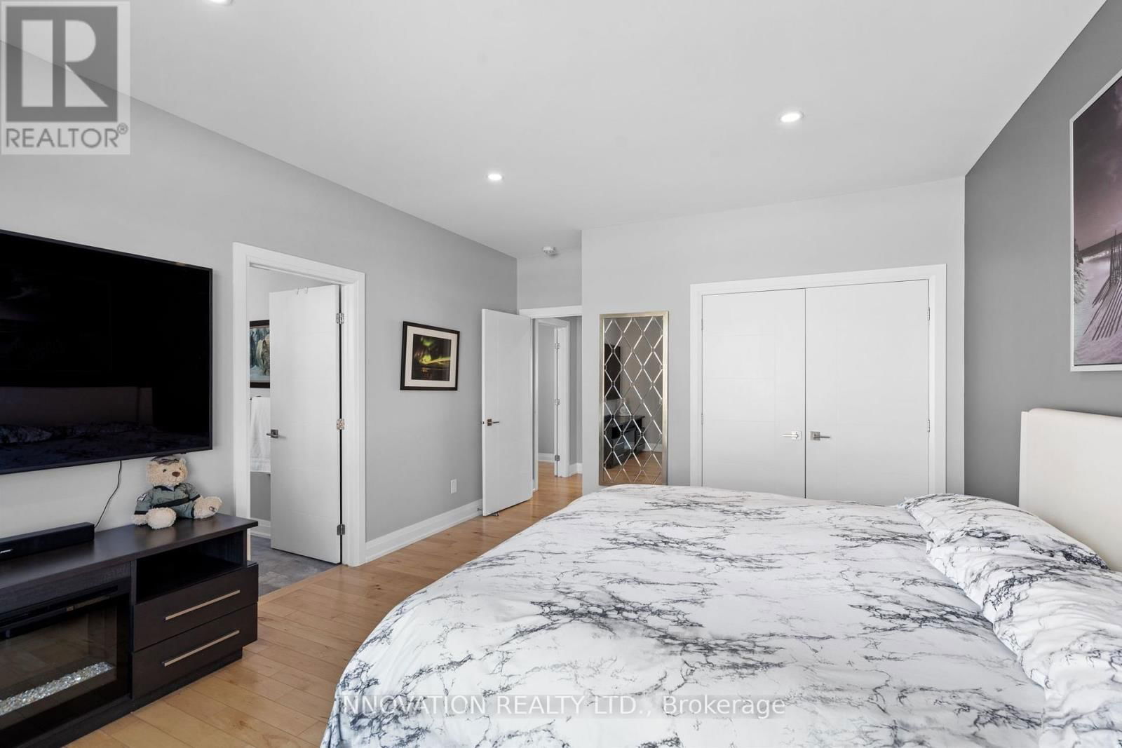 651 BALLYCASTLE CRESCENT Image 35