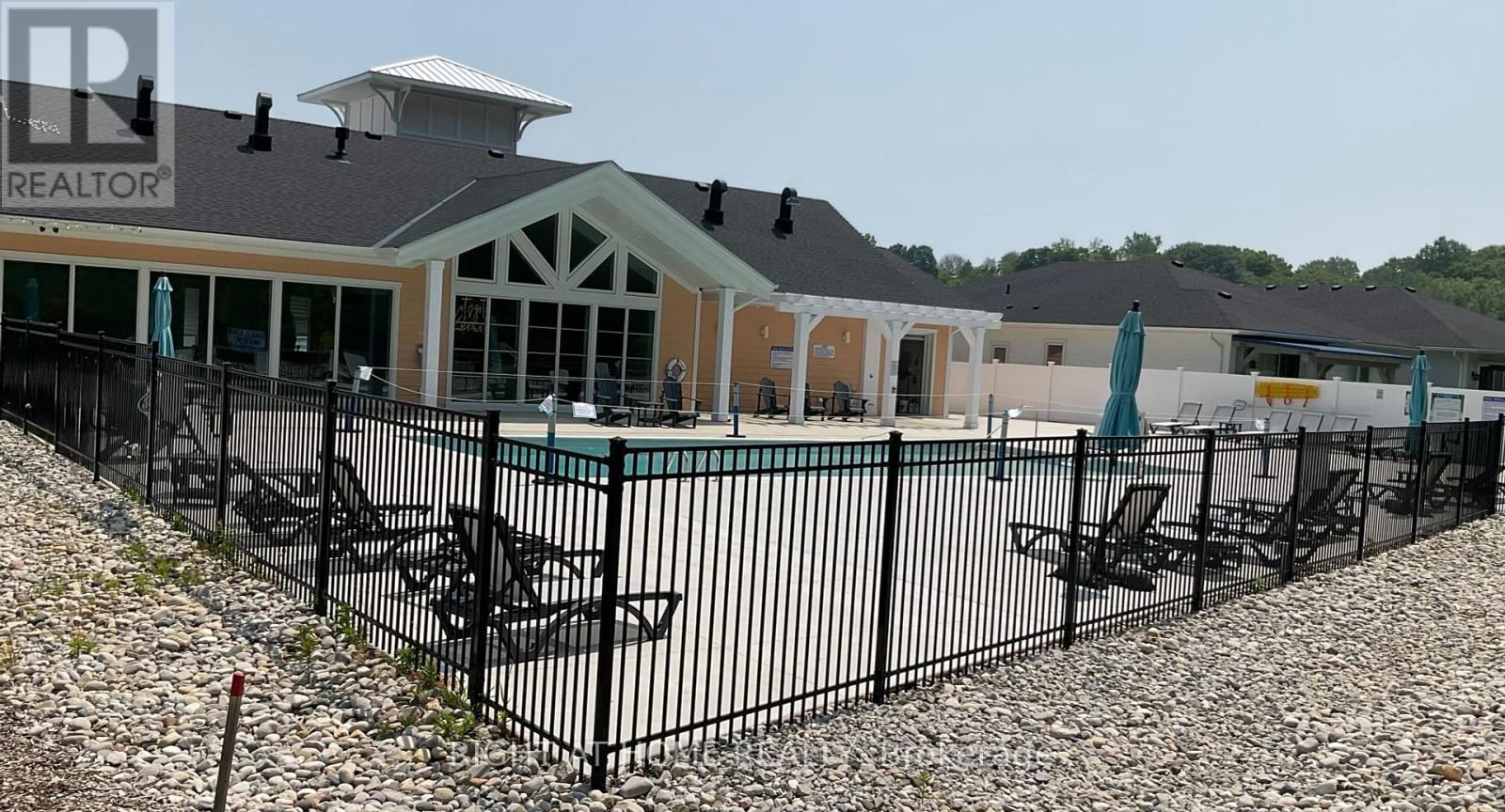 211 - 100 THE PROMENADE ROAD Image 31