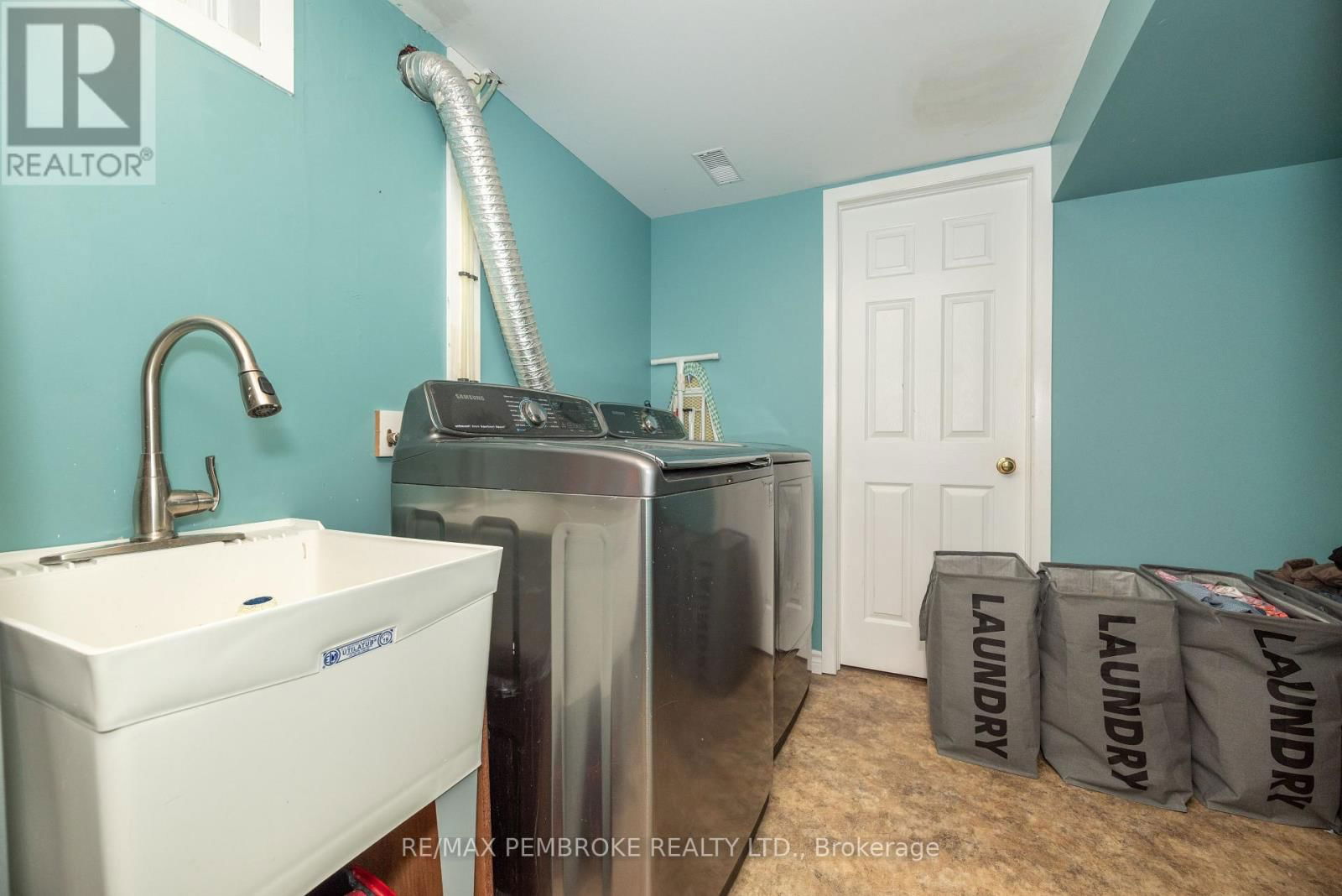 10 PINE PLACE Image 37