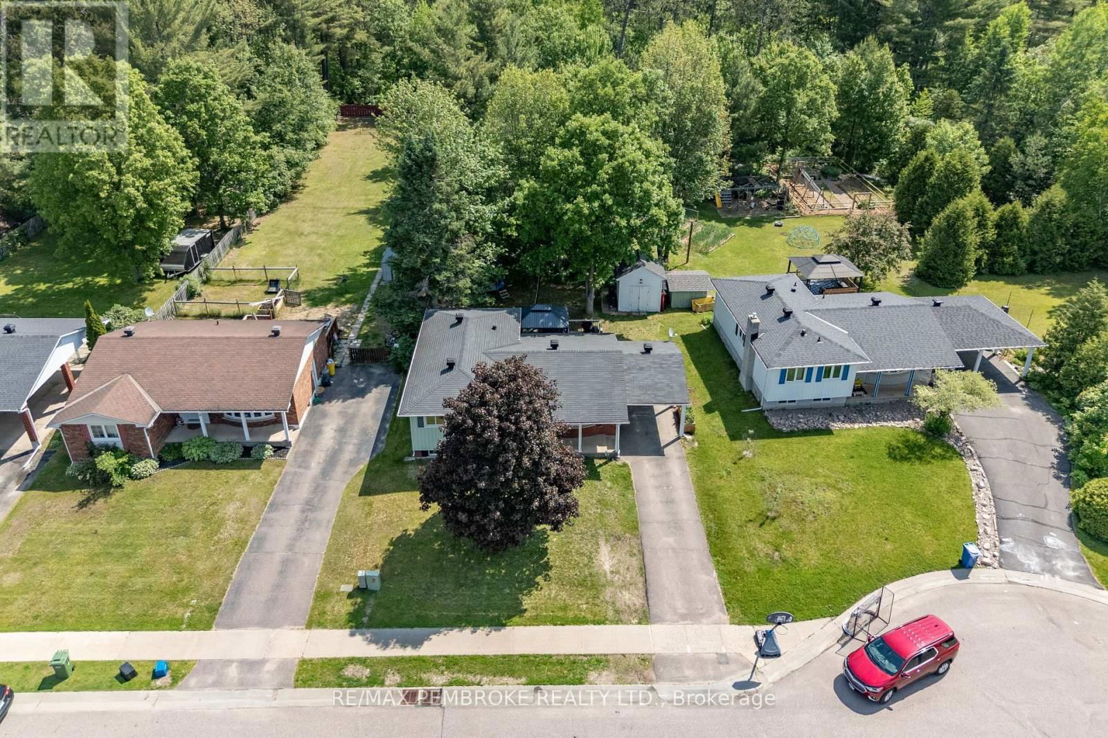 10 PINE PLACE Image 46