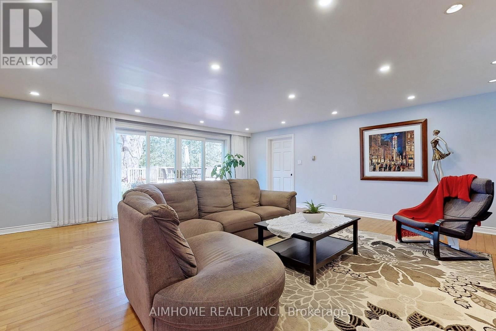 127 MARY STREET Image 4