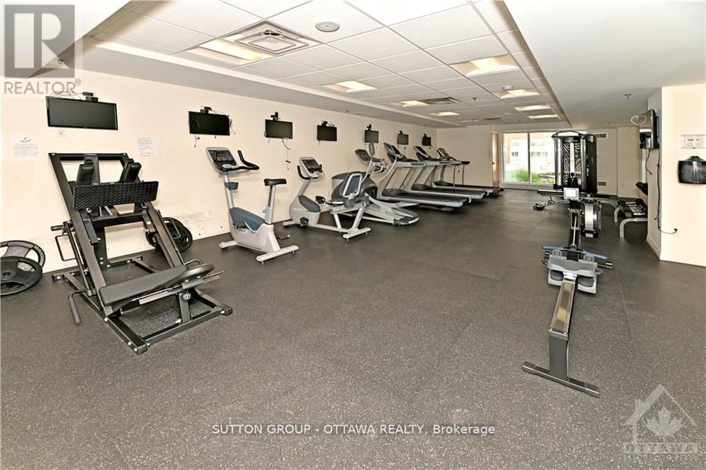 706 - 242 RIDEAU STREET Image 11
