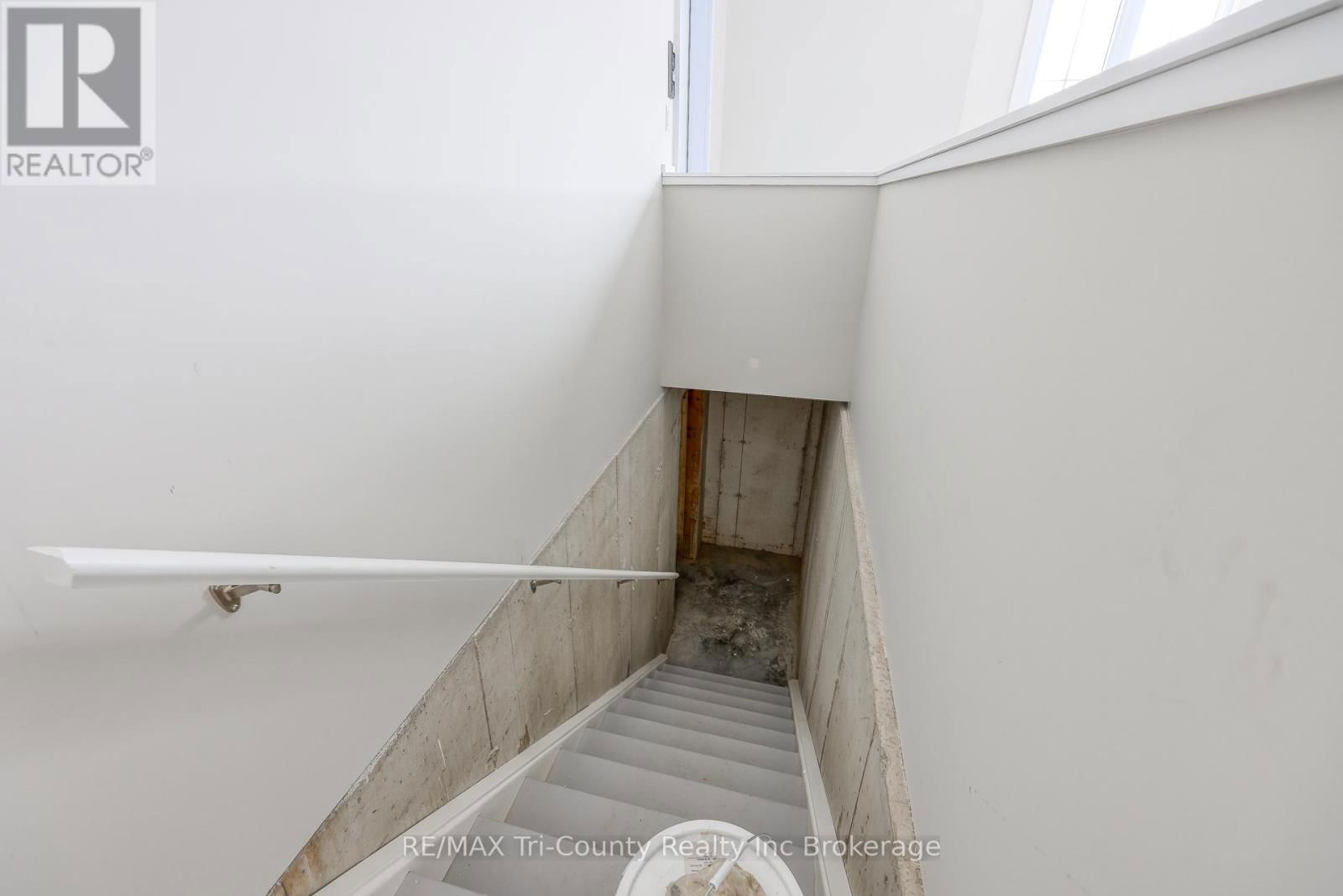 66 TALBOT STREET Image 26