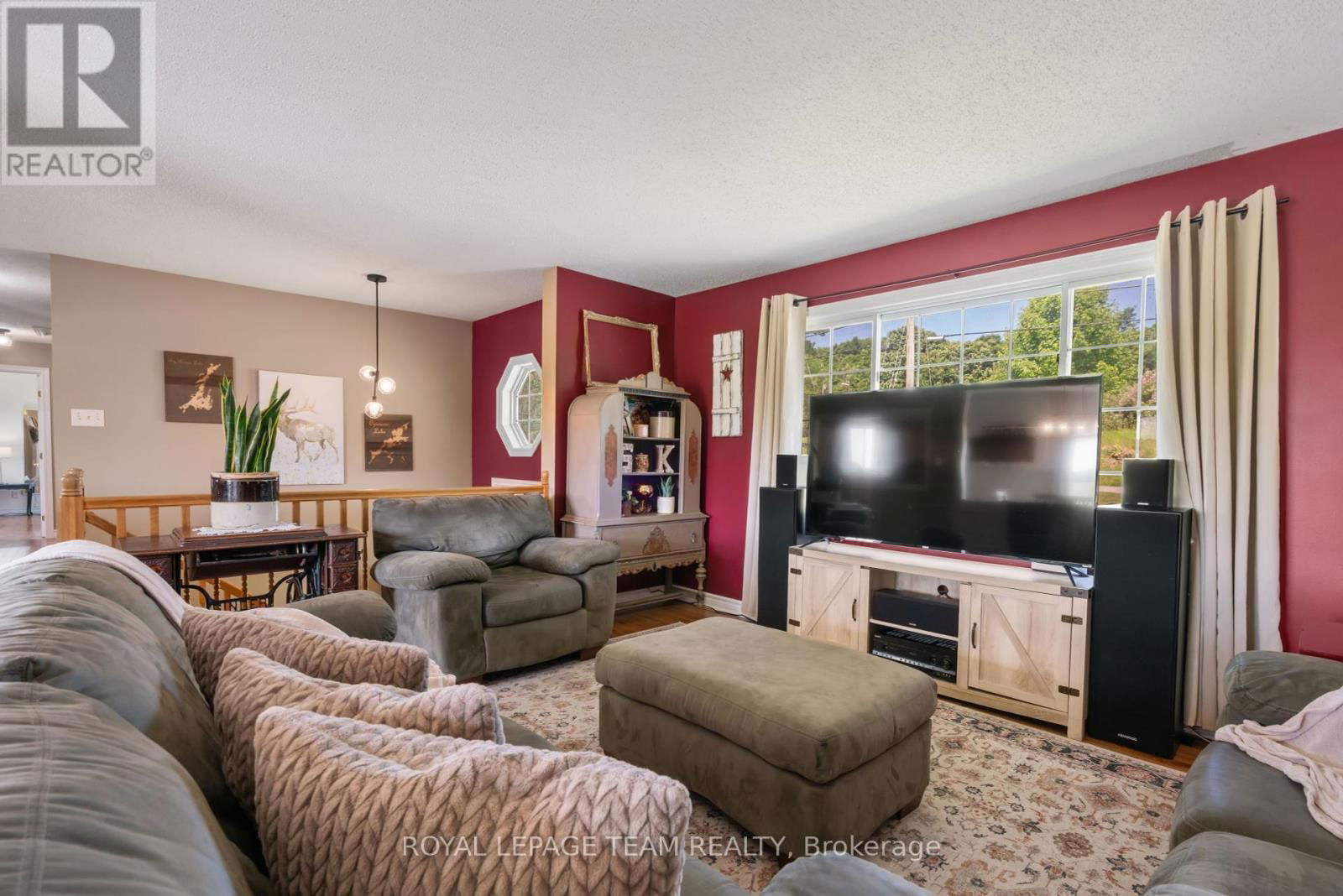 627 UPPER OAKLEAF ROAD Image 10