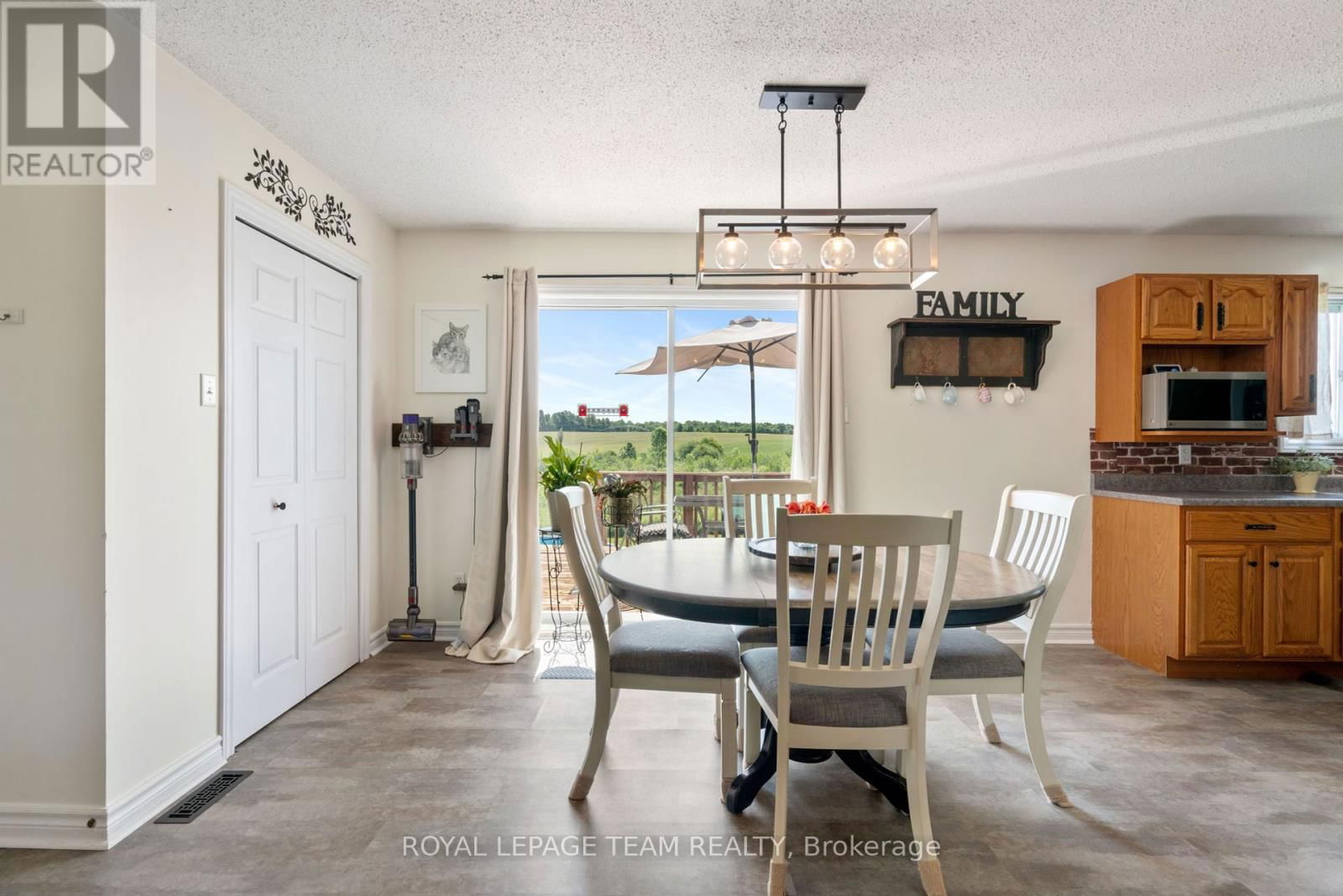 627 UPPER OAKLEAF ROAD Image 11