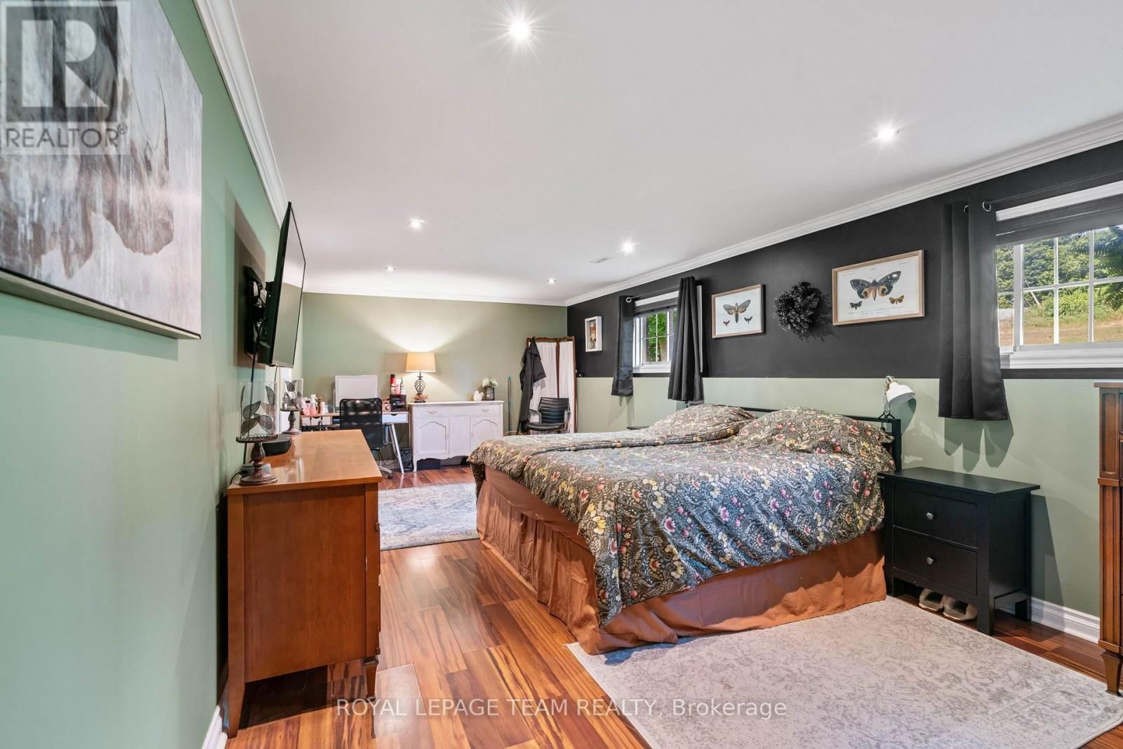 627 UPPER OAKLEAF ROAD Image 24