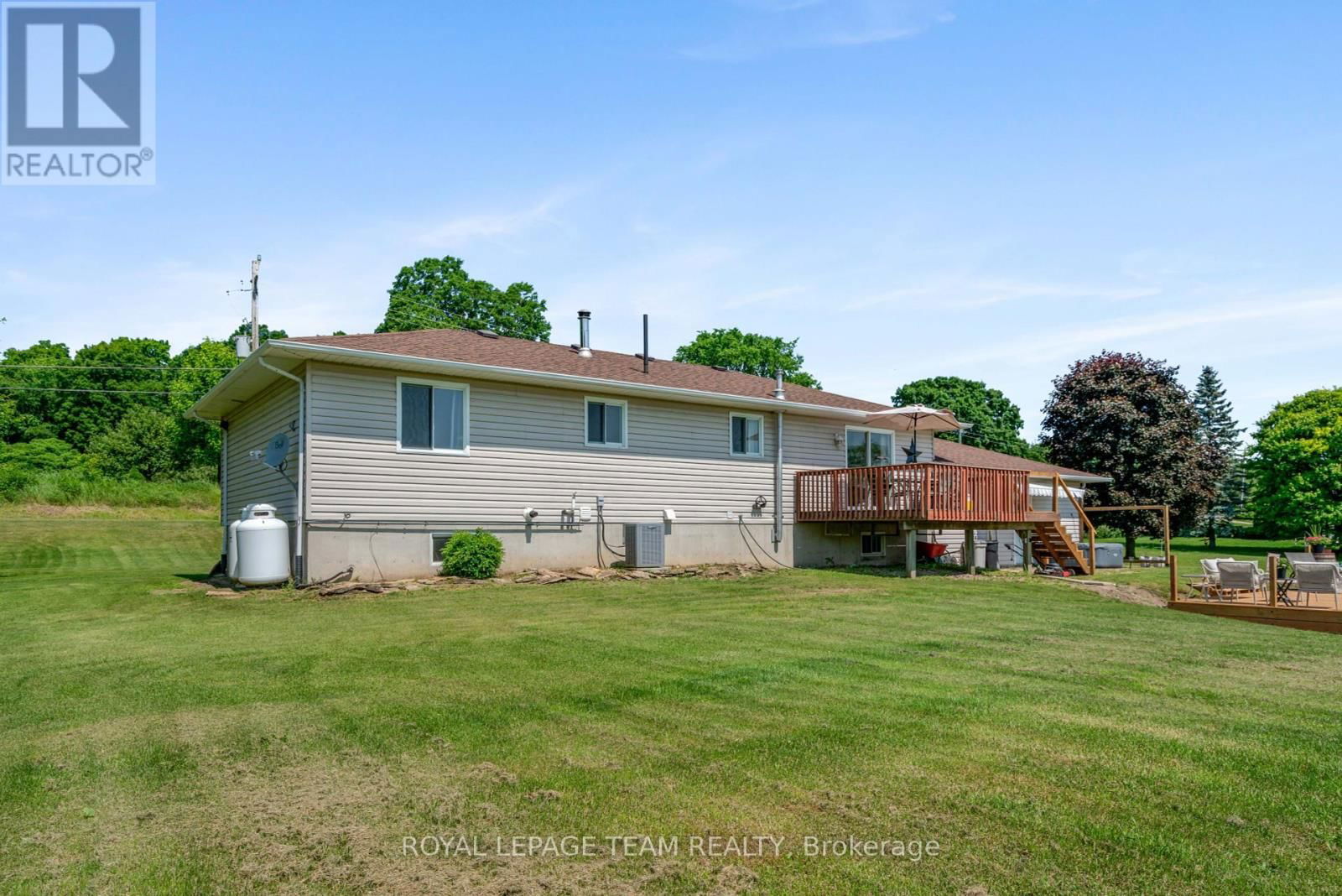 627 UPPER OAKLEAF ROAD Image 34