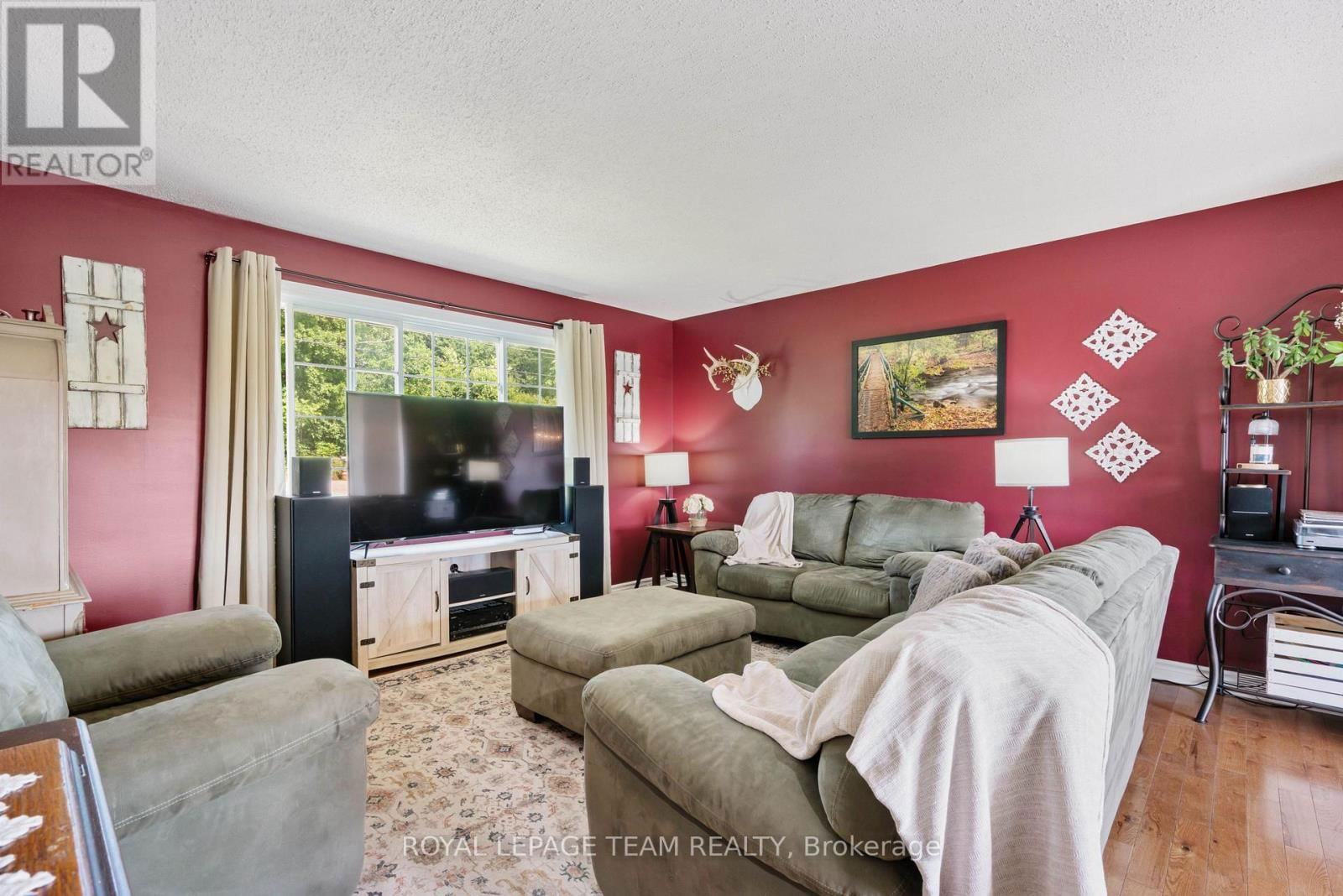 627 UPPER OAKLEAF ROAD Image 9