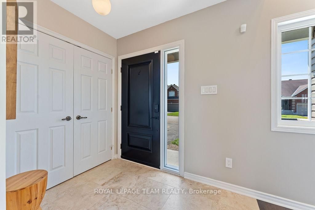 228 LABELLE STREET Image 2