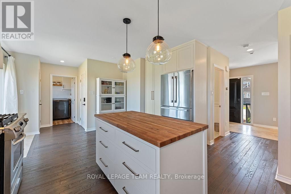 228 LABELLE STREET Image 22