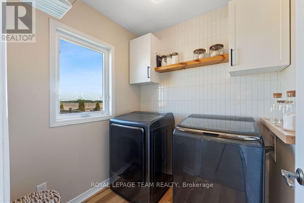 228 LABELLE STREET Image 23