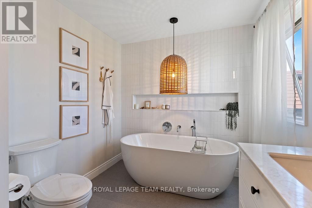 228 LABELLE STREET Image 33