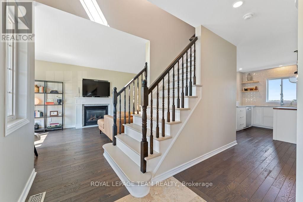 228 LABELLE STREET Image 4