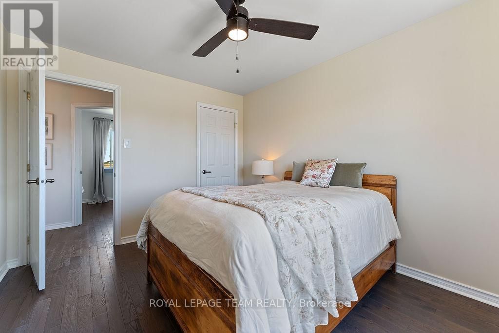 228 LABELLE STREET Image 40