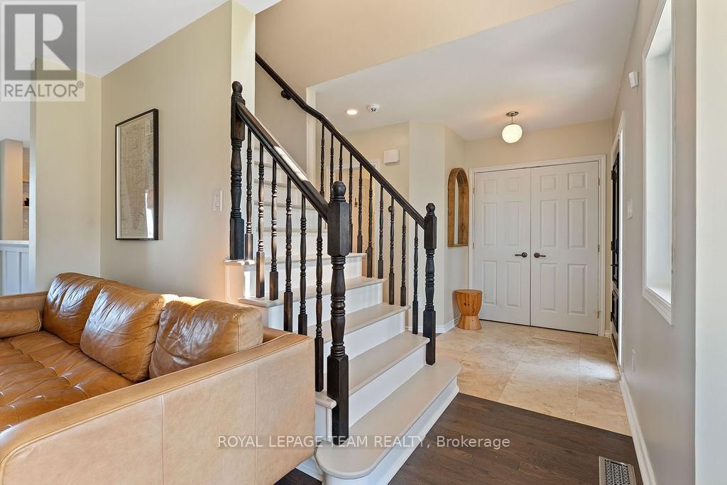 228 LABELLE STREET Image 5
