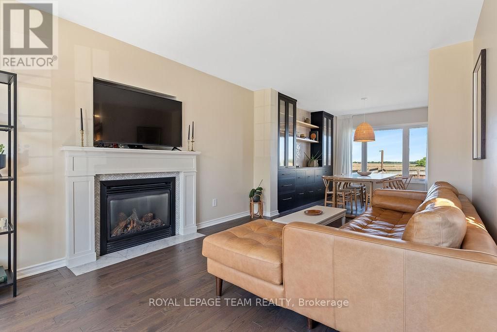 228 LABELLE STREET Image 6