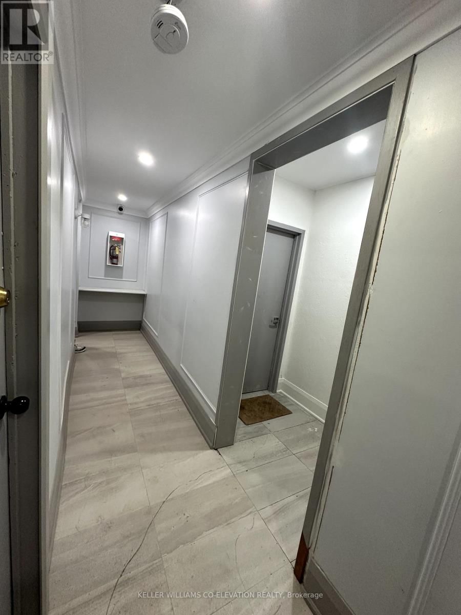 5 GEORGE ST STREET WEST Image 14