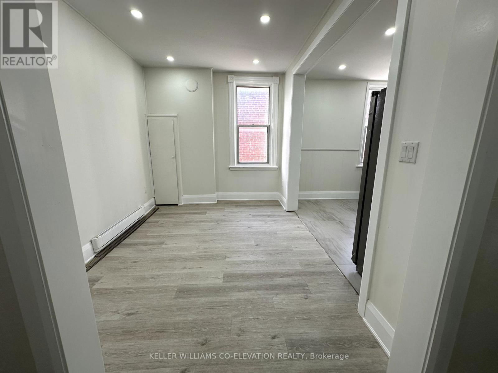 5 GEORGE ST STREET WEST Image 2