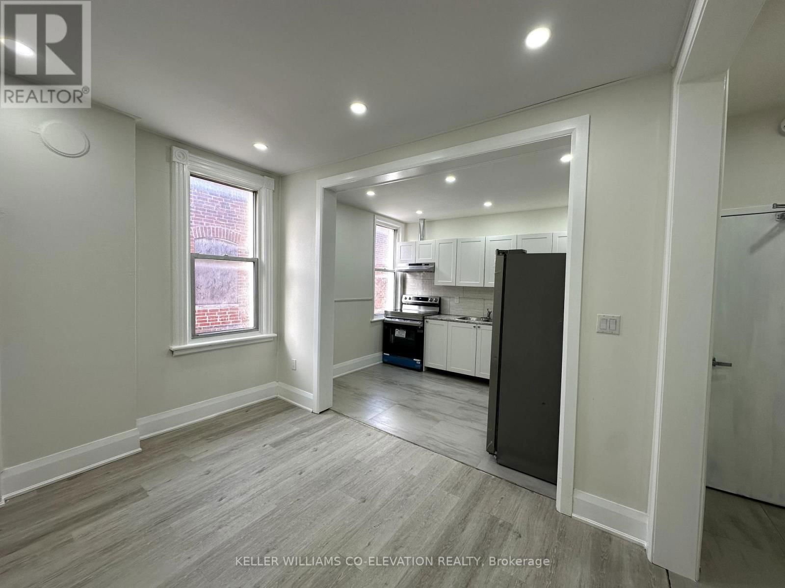 5 GEORGE ST STREET WEST Image 22