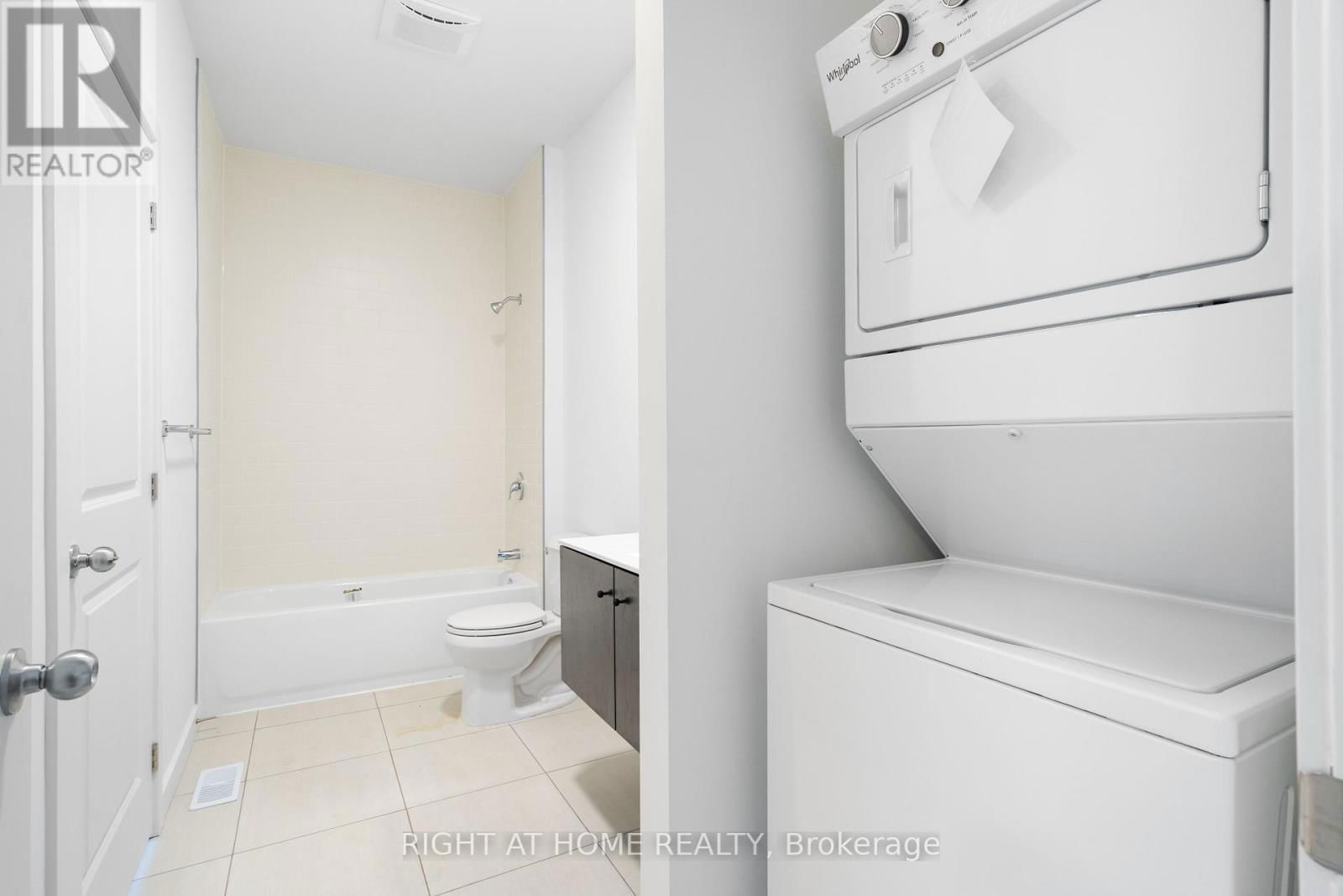42 WATERLEAF TR EAST Image 12