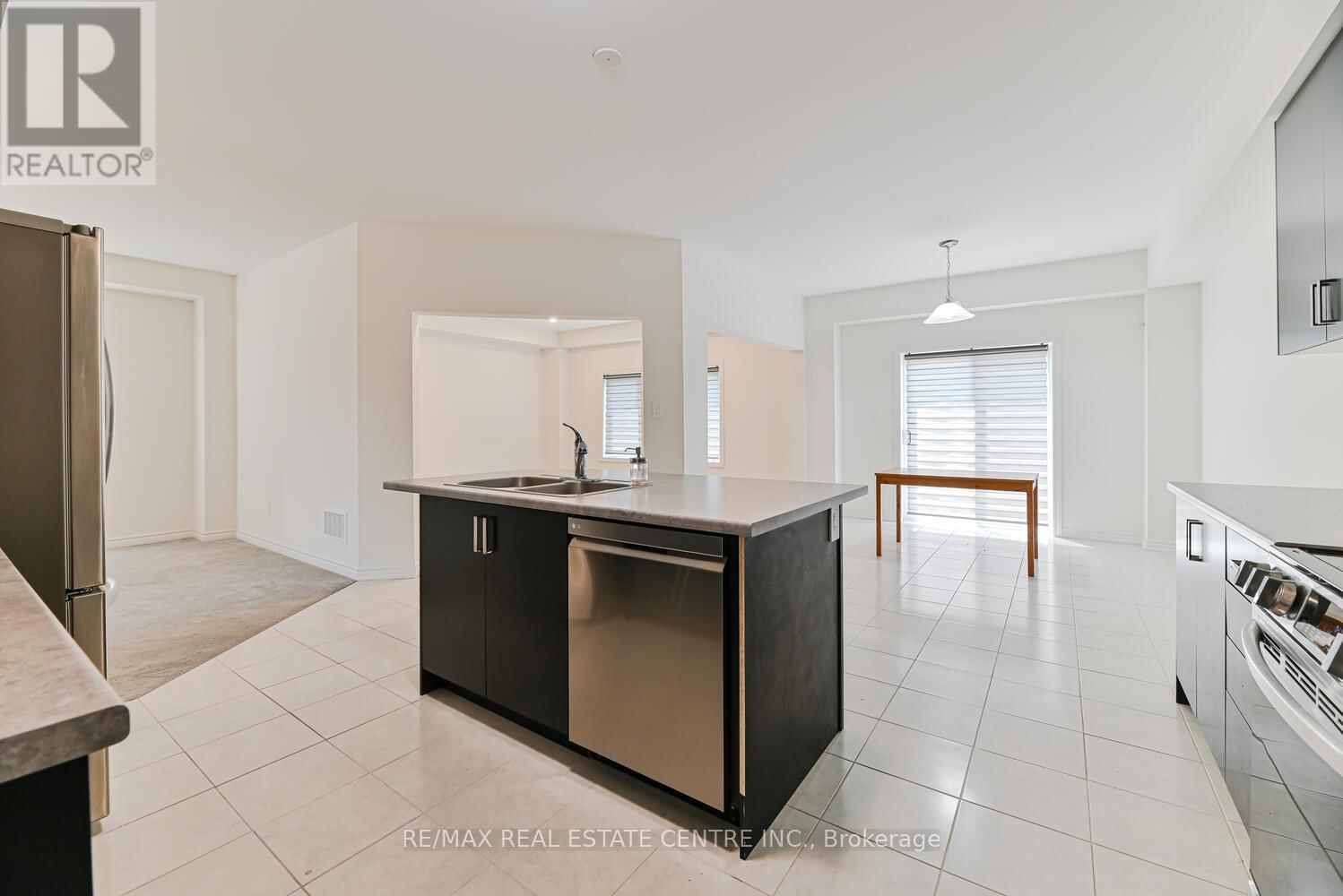 8 STOKES ROAD Image 12