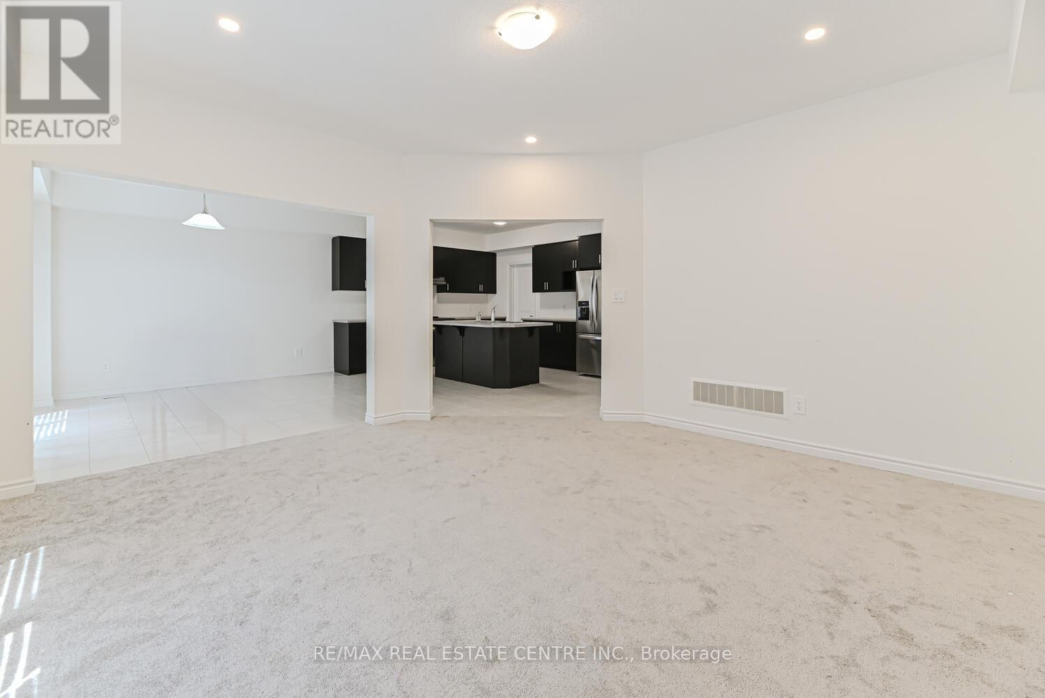 8 STOKES ROAD Image 18