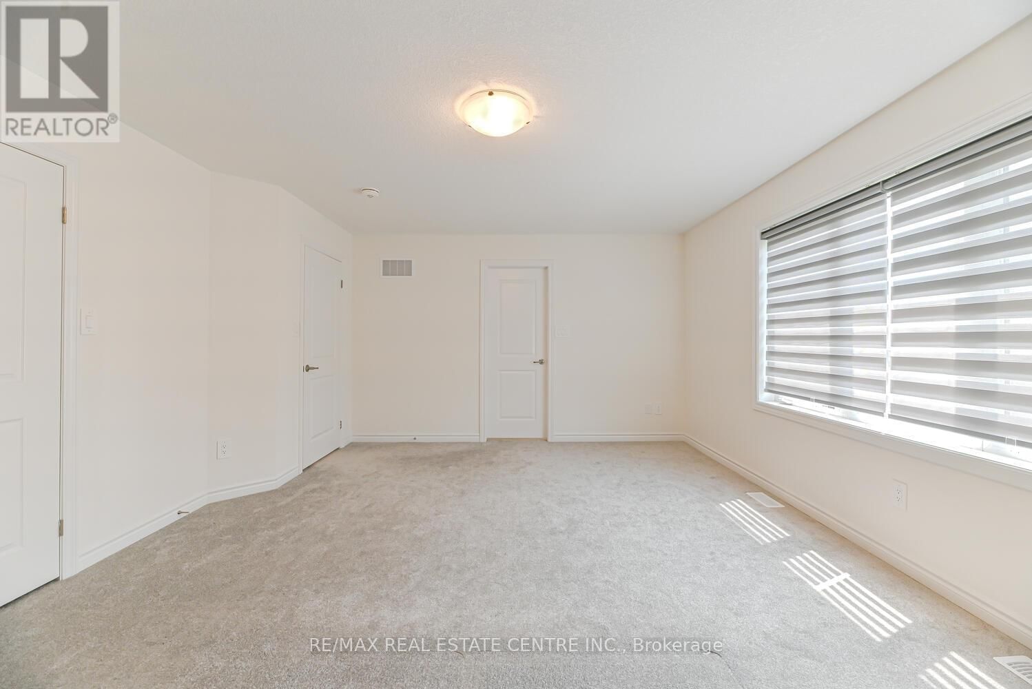 8 STOKES ROAD Image 24