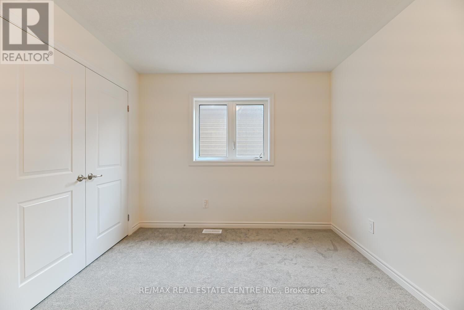 8 STOKES ROAD Image 37