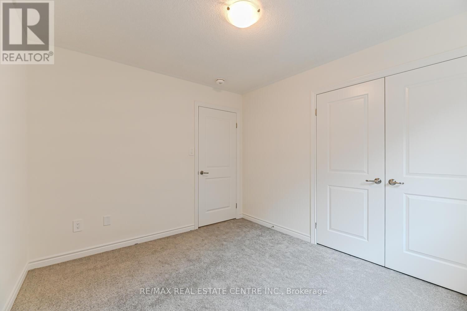 8 STOKES ROAD Image 38