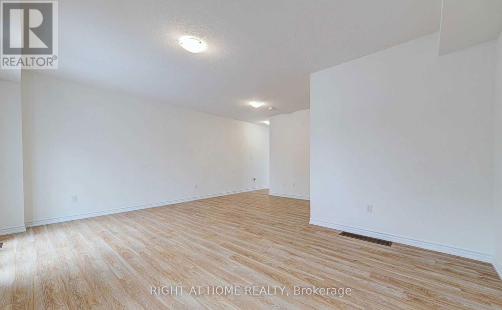 43 - 88 DECORSO DRIVE Image 14