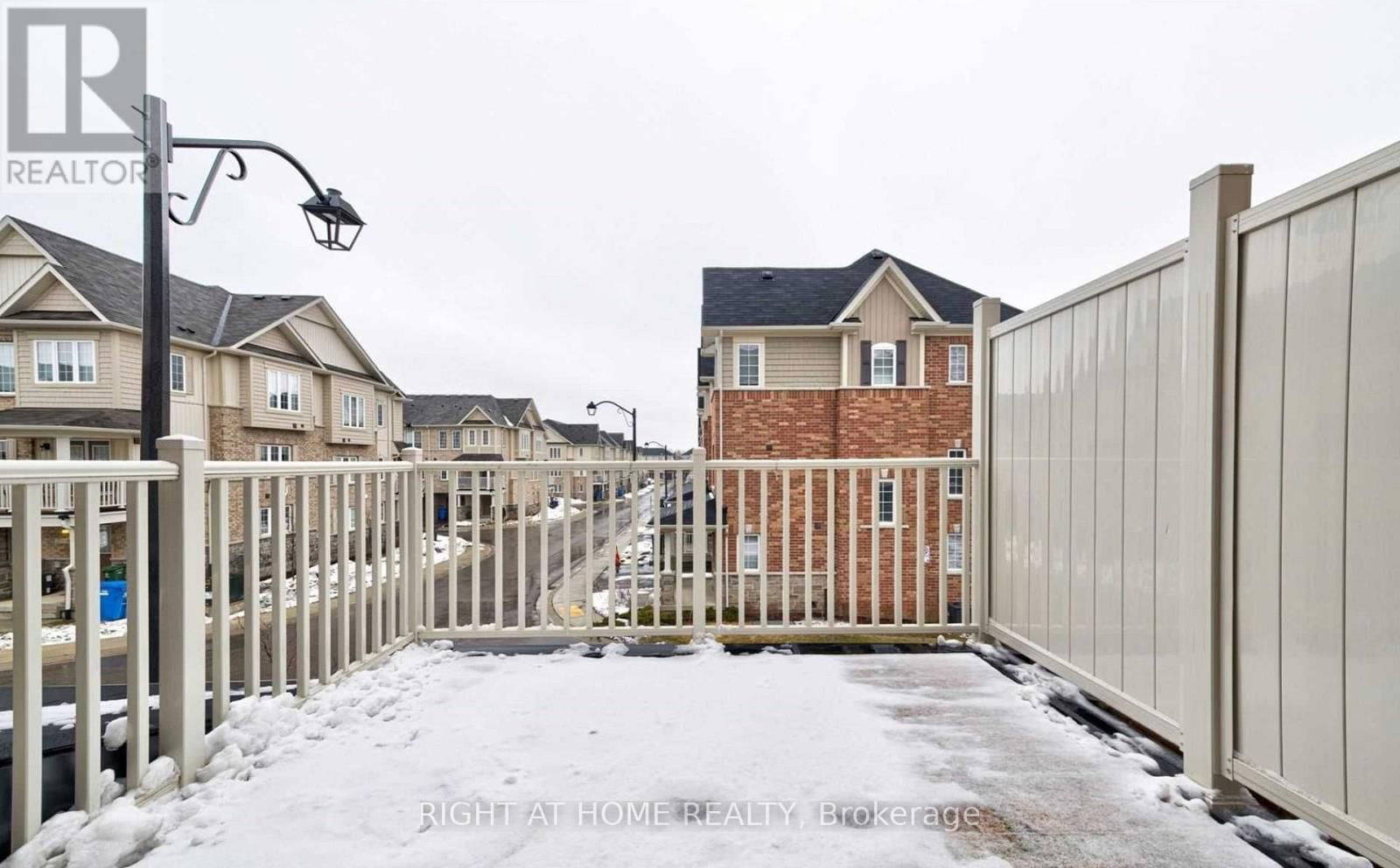 43 - 88 DECORSO DRIVE Image 15