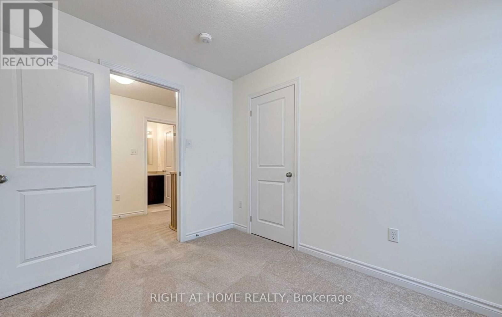43 - 88 DECORSO DRIVE Image 22