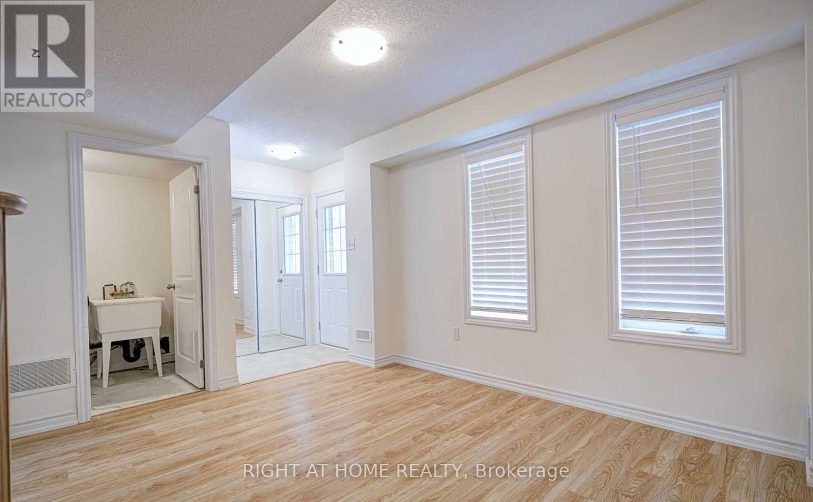 43 - 88 DECORSO DRIVE Image 4