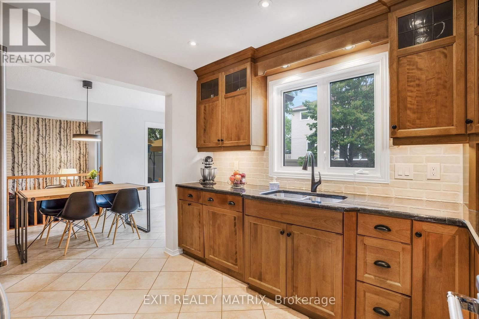 1690 CAMINITI CRESCENT Image 12