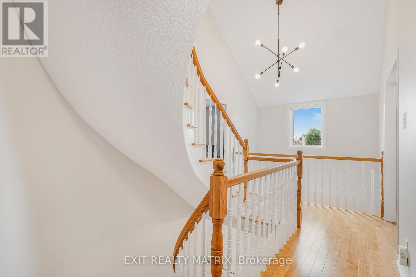 1690 CAMINITI CRESCENT Image 20